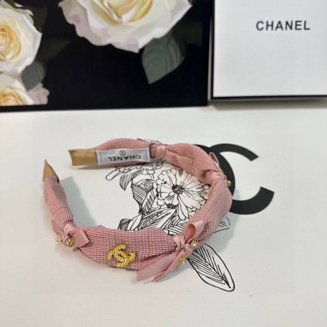 特 配专柜包装 Chanel 香奈儿 最新蝴蝶结发箍 小仙女快入手 特殊材质 不嘞头 可盐可甜